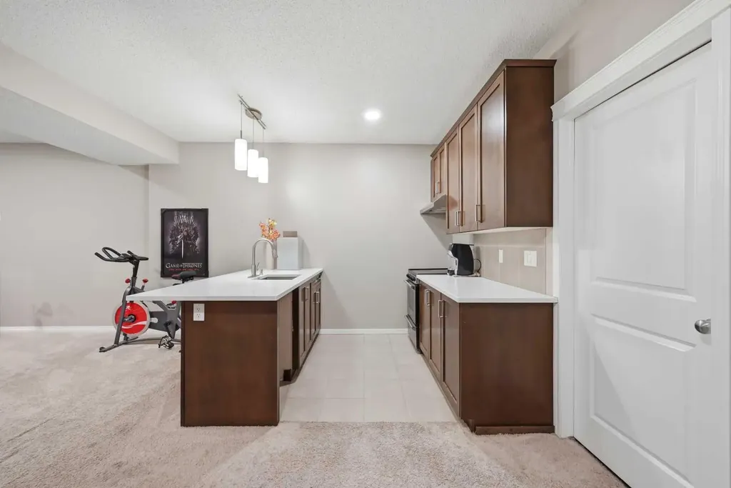 156 Skyview Shores Manor NE Calgary AB T3N 1B4