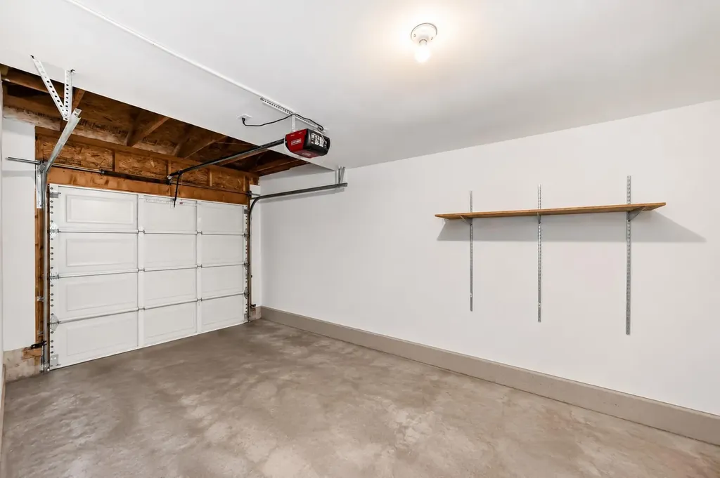 152 Country Hills Villas NW Calgary AB T3K 4S8