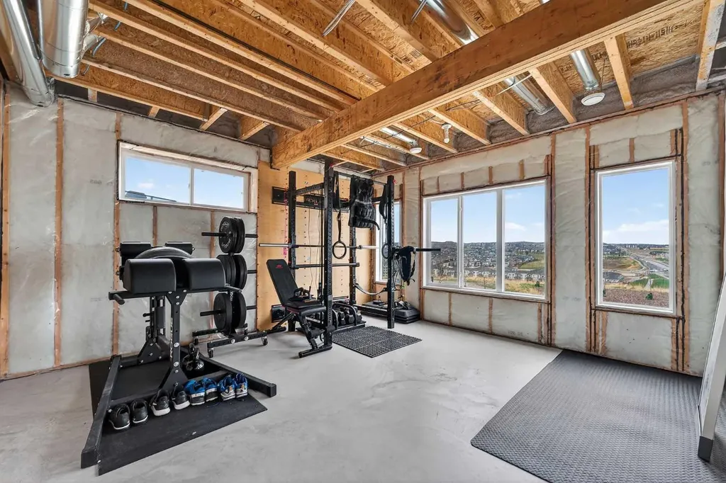 30 Evansborough View NW Calgary AB T3P 0R2