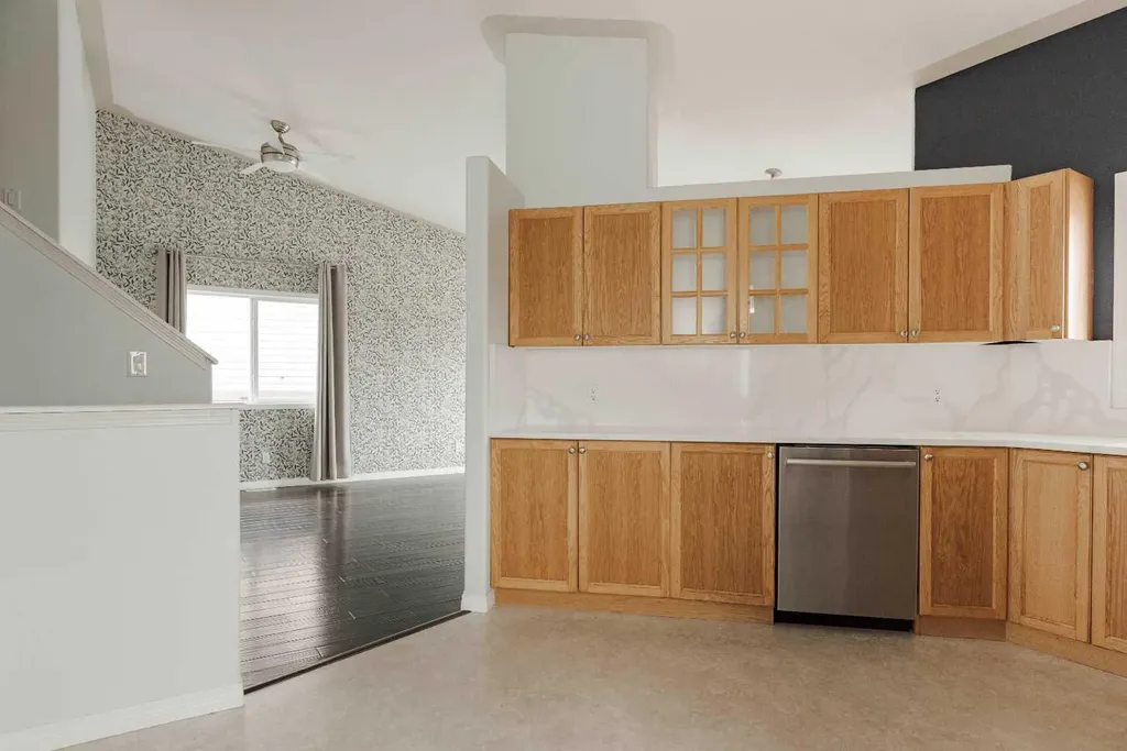 181 Waniandy Way Fort Mcmurray AB T9H 5L8