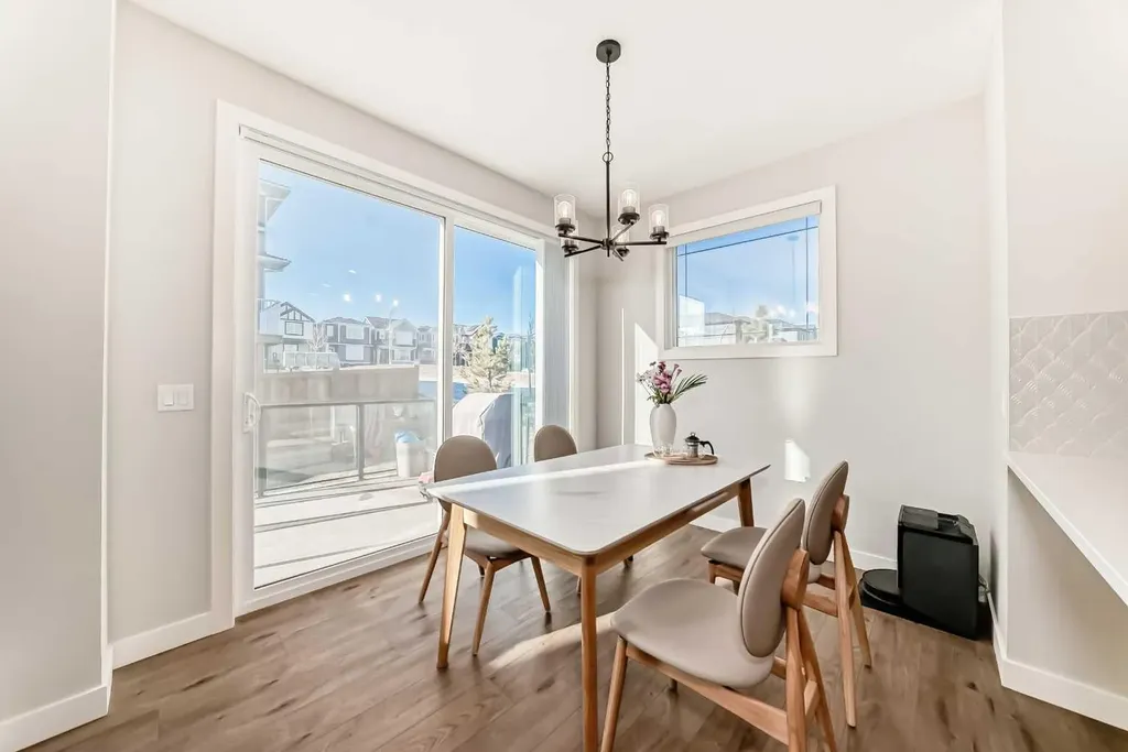 47 Amblefield Grove NW Calgary AB T3P 2B7