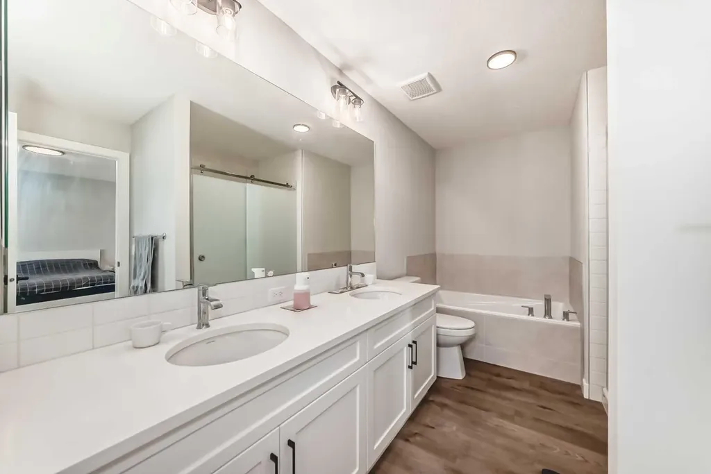 47 Amblefield Grove NW Calgary AB T3P 2B7