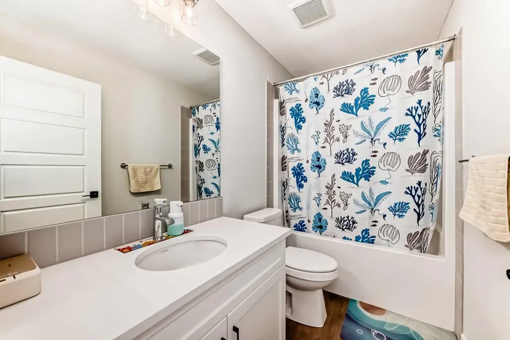 47 Amblefield Grove NW Calgary AB T3P 2B7