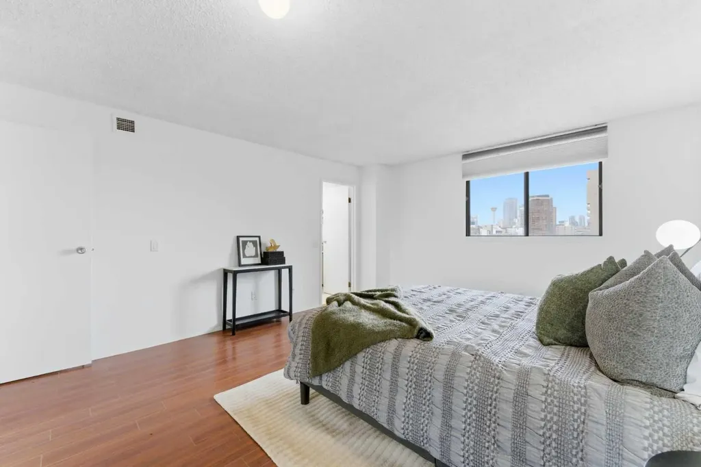 1020 14 Avenue SW Calgary AB T2P 0P1