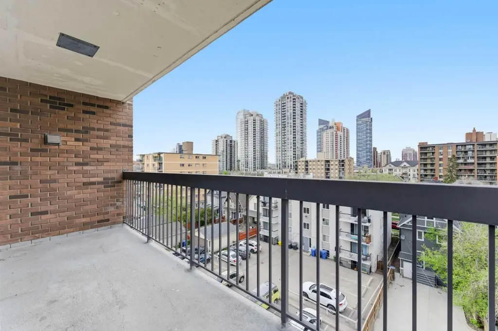 1020 14 Avenue SW Calgary AB T2P 0P1