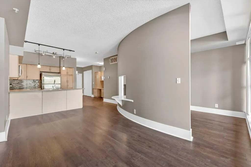 205 Riverfront Avenue SW Calgary AB T2P 5K4