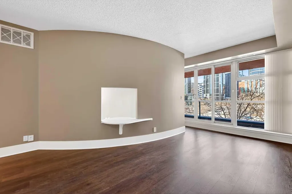 205 Riverfront Avenue SW Calgary AB T2P 5K4