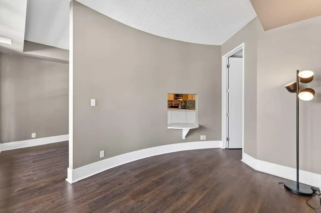 205 Riverfront Avenue SW Calgary AB T2P 5K4