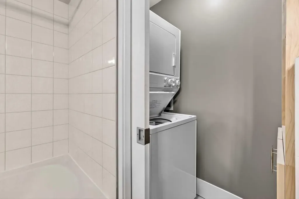 205 Riverfront Avenue SW Calgary AB T2P 5K4