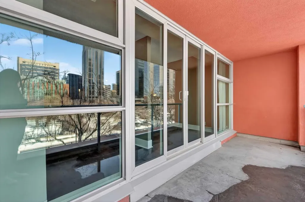 205 Riverfront Avenue SW Calgary AB T2P 5K4