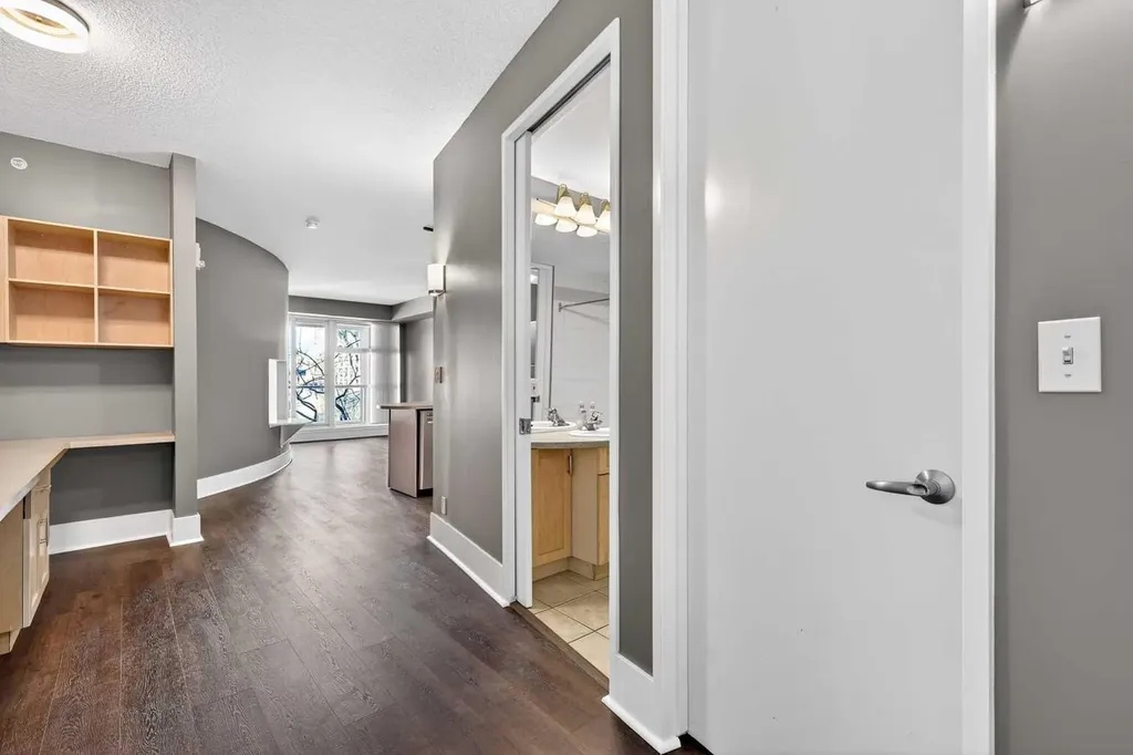 205 Riverfront Avenue SW Calgary AB T2P 5K4