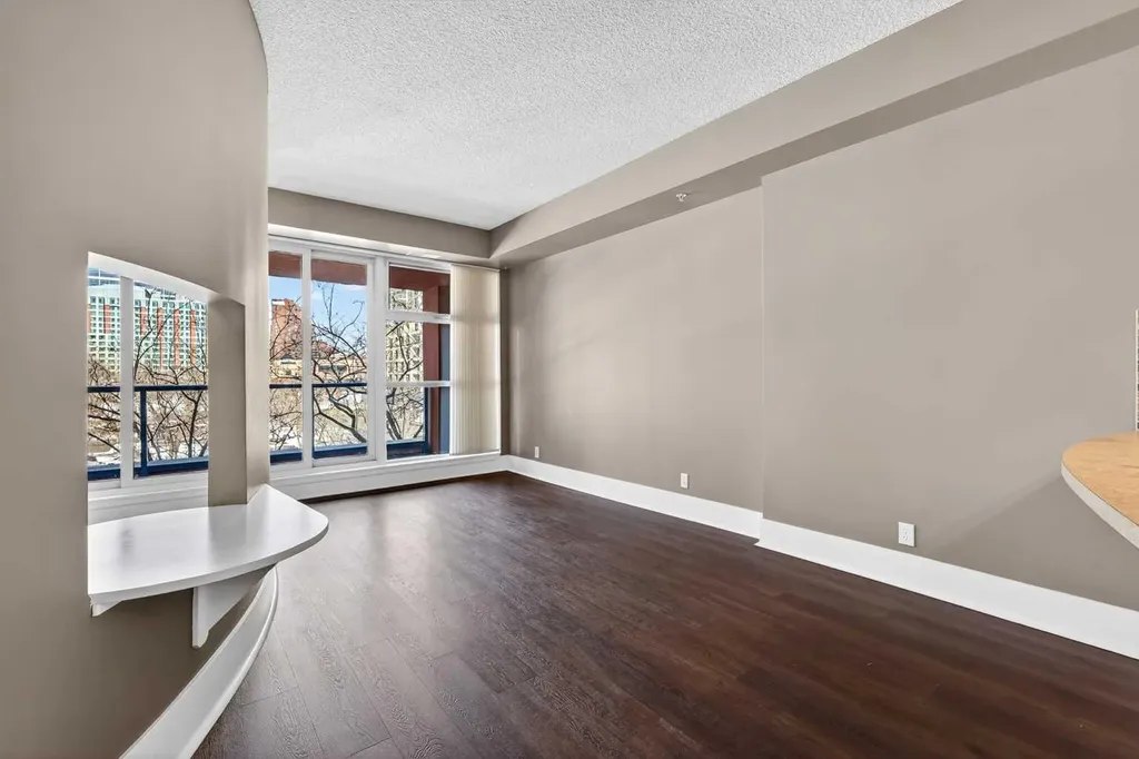 205 Riverfront Avenue SW Calgary AB T2P 5K4