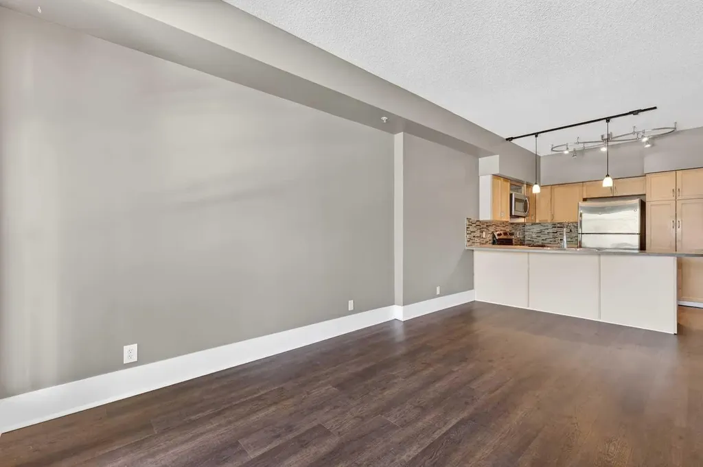 205 Riverfront Avenue SW Calgary AB T2P 5K4