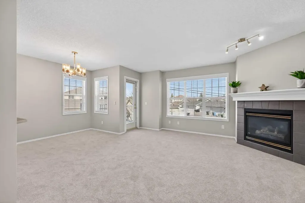 7171 Coach Hill Road SW Calgary AB T3H 3R7
