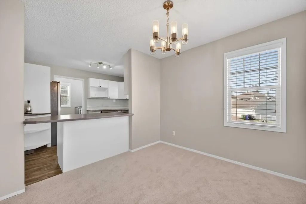 7171 Coach Hill Road SW Calgary AB T3H 3R7