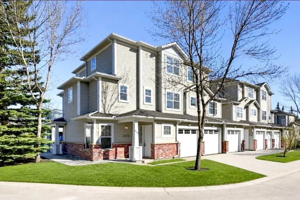 7171 Coach Hill Road SW Calgary AB T3H 3R7