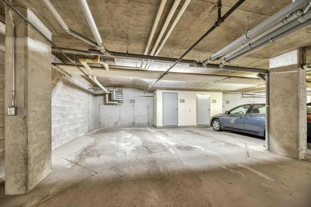 3102 Lake Fraser Court SE Calgary AB T2J 7G4