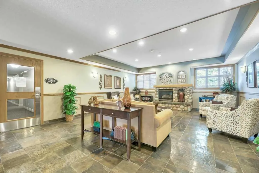 3102 Lake Fraser Court SE Calgary AB T2J 7G4