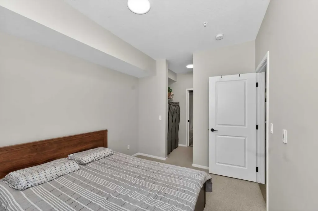 140 Mahogany Street SE Calgary AB T3M4E1