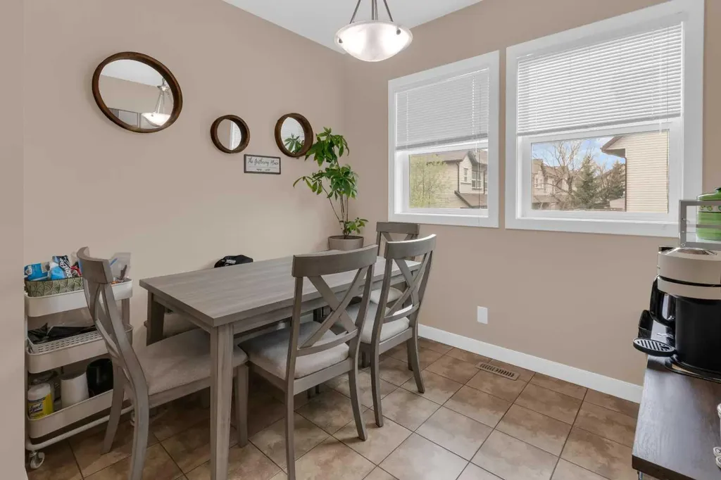 28 Heritage Drive Cochrane AB T4G 0J8
