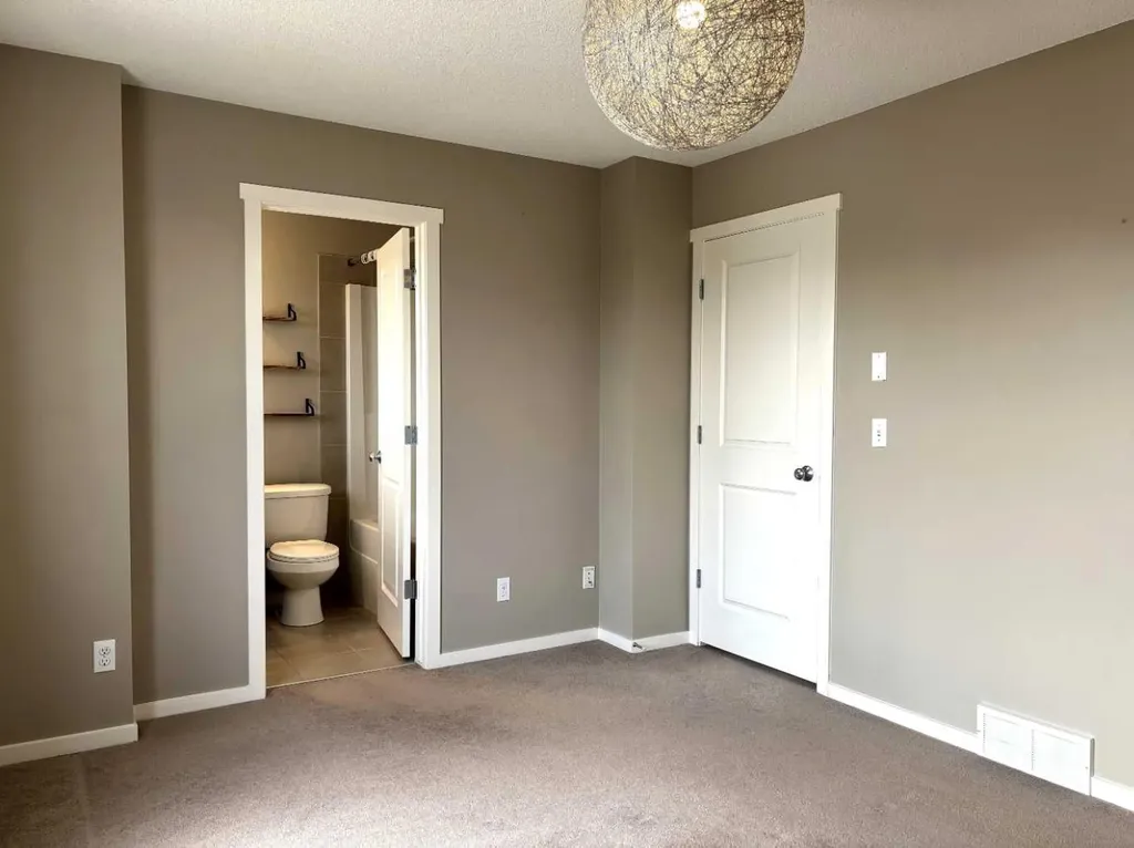 159 Panamount Way NW Calgary AB T3K0P7