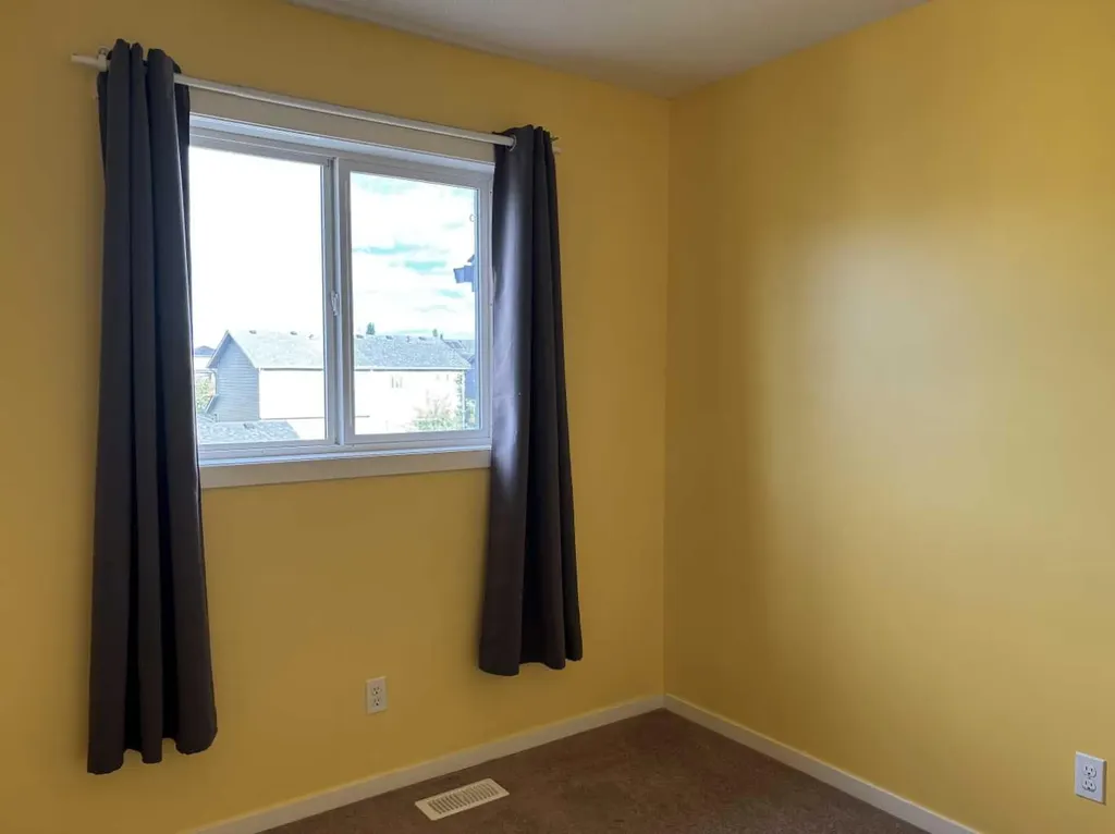 159 Panamount Way NW Calgary AB T3K0P7