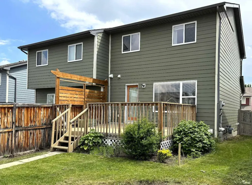 159 Panamount Way NW Calgary AB T3K0P7