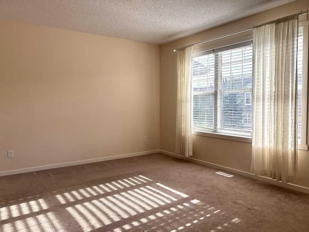 159 Panamount Way NW Calgary AB T3K0P7