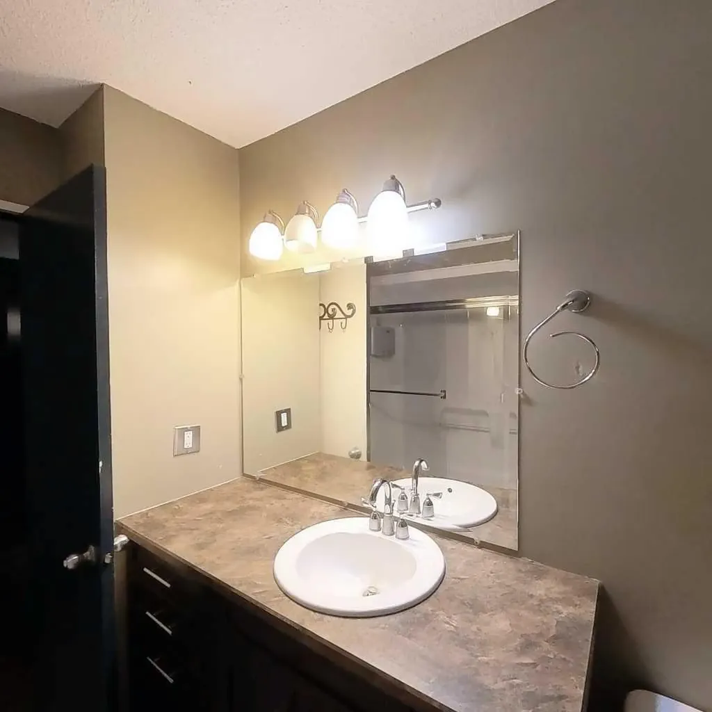 5411 51 Avenue Rocky Mountain House AB T4T1E8