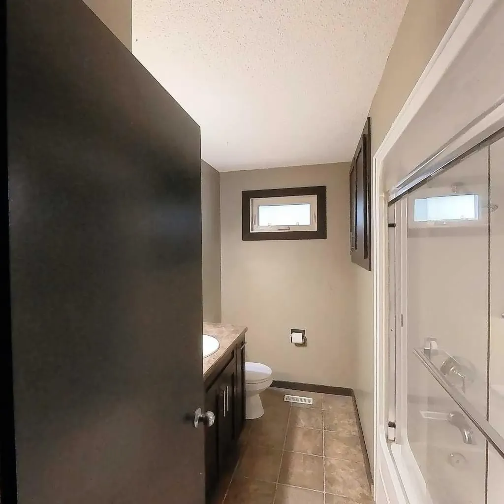 5411 51 Avenue Rocky Mountain House AB T4T1E8