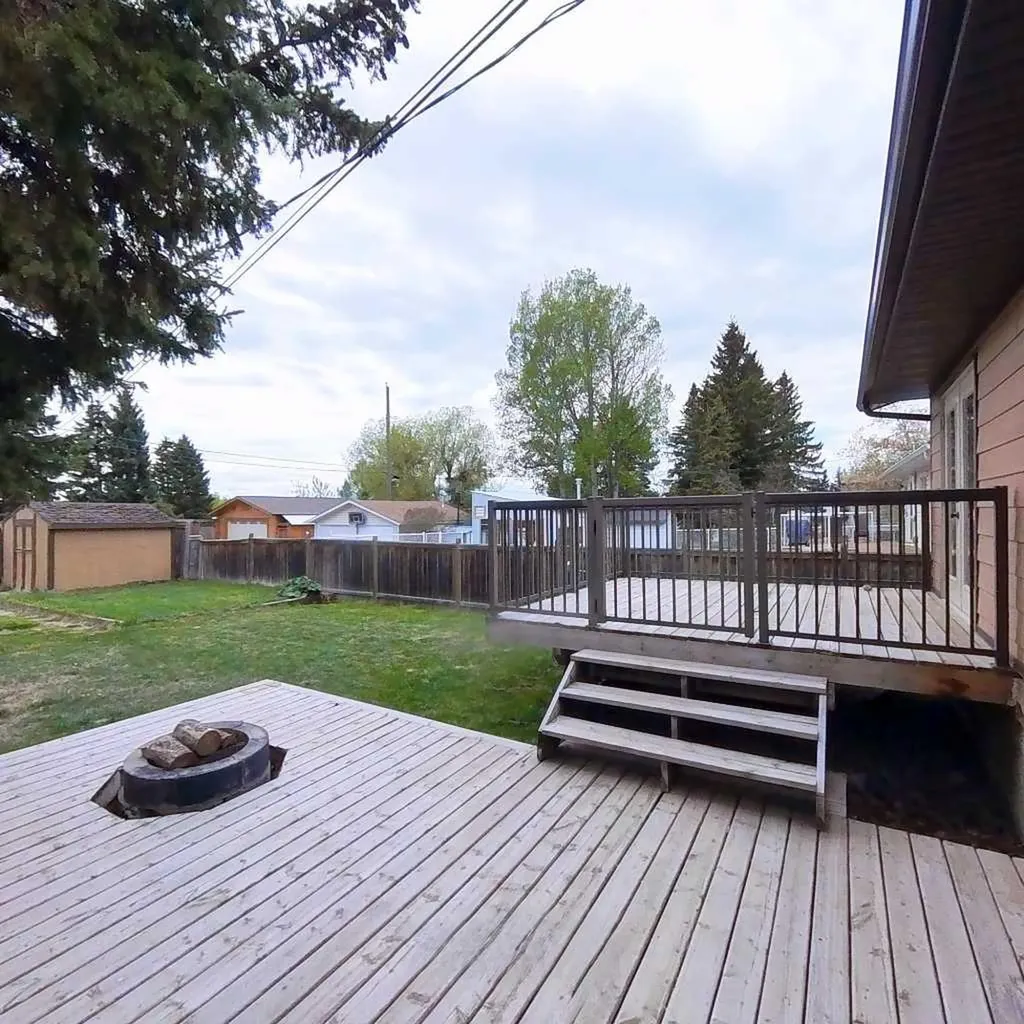 5411 51 Avenue Rocky Mountain House AB T4T1E8