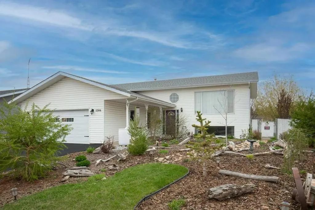 5304 37a Street Innisfail AB T4G 1E5