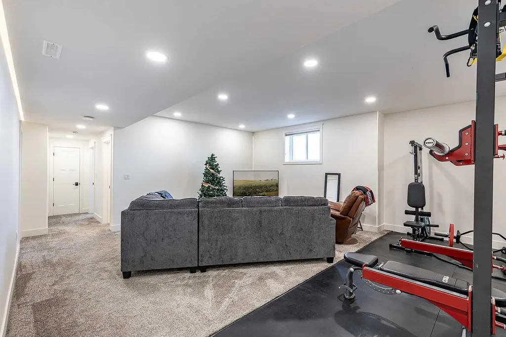 480 7 Street Dunmore AB T1B 0K1