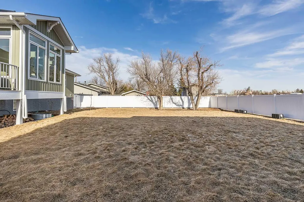 480 7 Street Dunmore AB T1B 0K1
