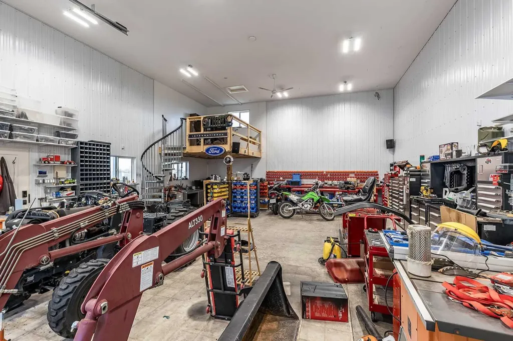 480 7 Street Dunmore AB T1B 0K1