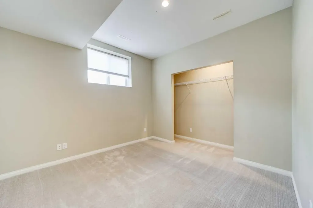 29 Coalbanks Link W Lethbridge AB T1J 4R8
