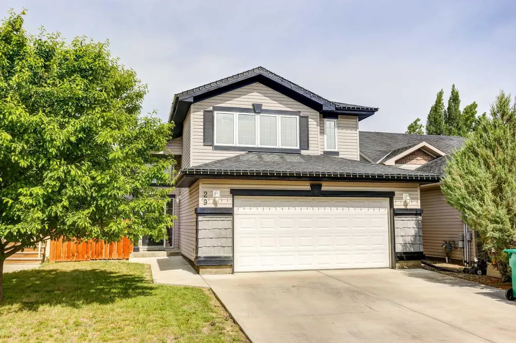 29 Coalbanks Link W Lethbridge AB T1J 4R8