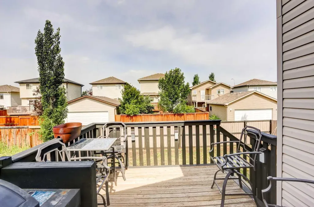 29 Coalbanks Link W Lethbridge AB T1J 4R8