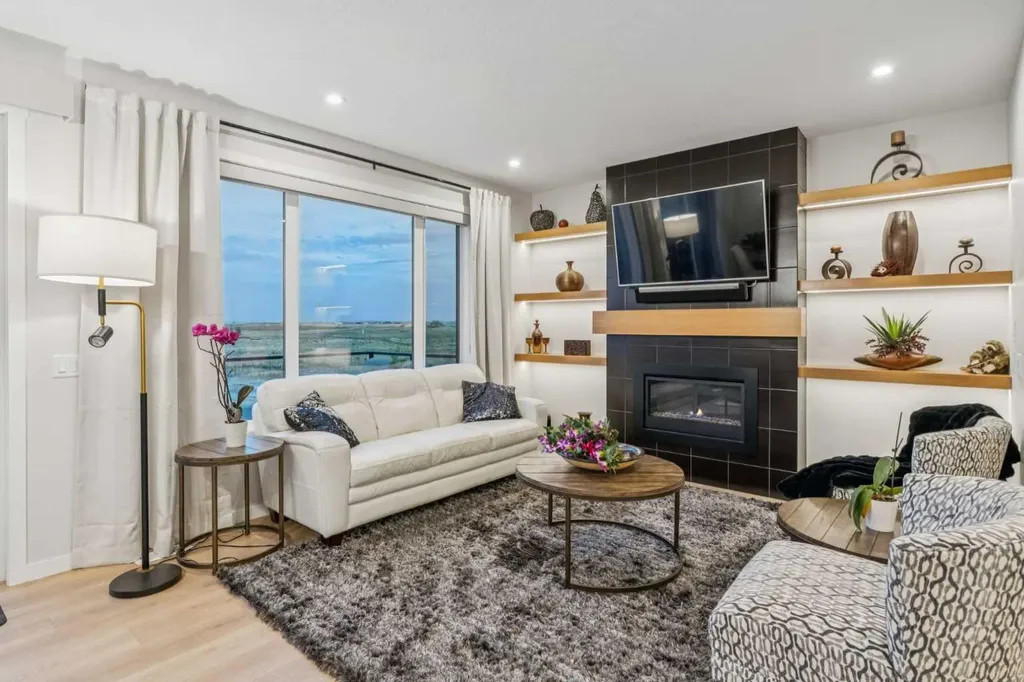 70 Savoy Landing SE Calgary AB T3S 0G6
