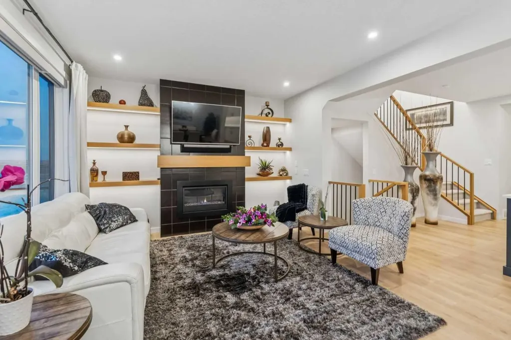 70 Savoy Landing SE Calgary AB T3S 0G6