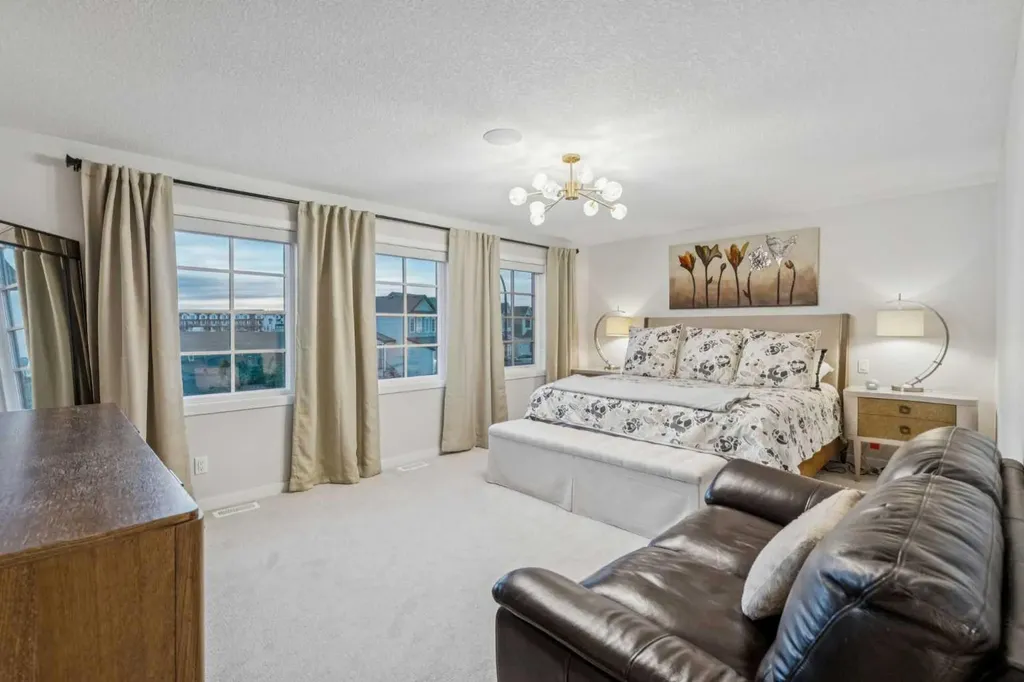 70 Savoy Landing SE Calgary AB T3S 0G6