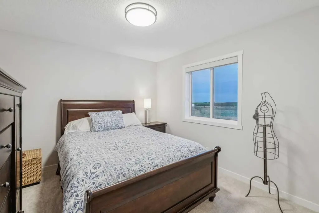 70 Savoy Landing SE Calgary AB T3S 0G6