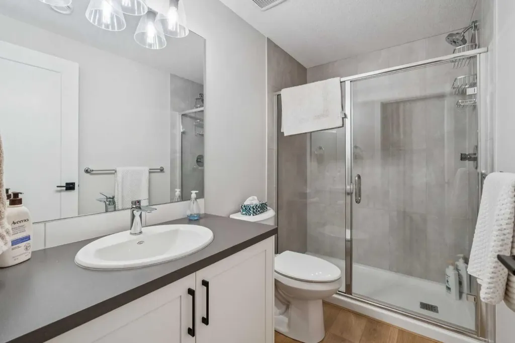 70 Savoy Landing SE Calgary AB T3S 0G6