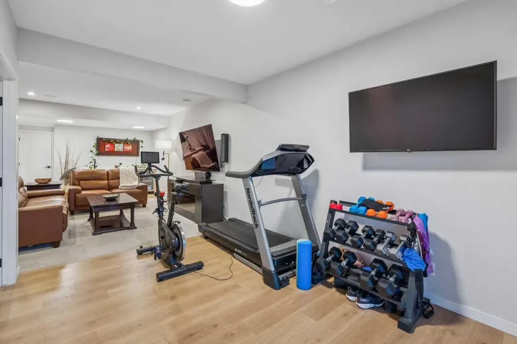 70 Savoy Landing SE Calgary AB T3S 0G6