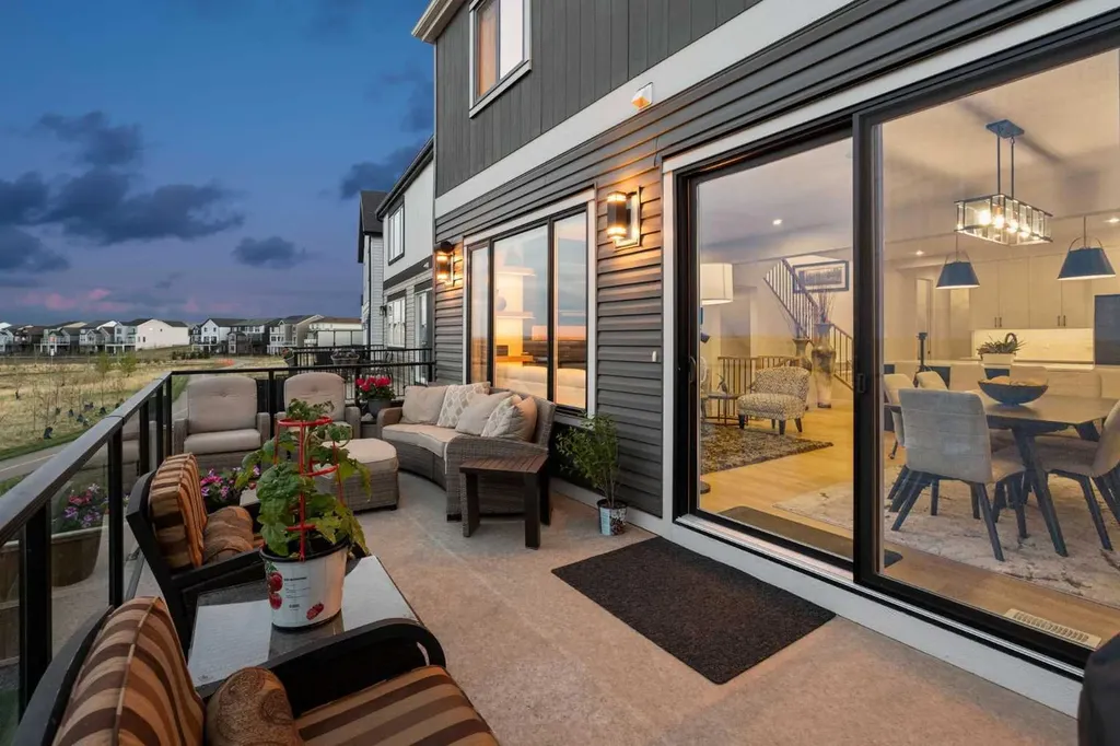 70 Savoy Landing SE Calgary AB T3S 0G6