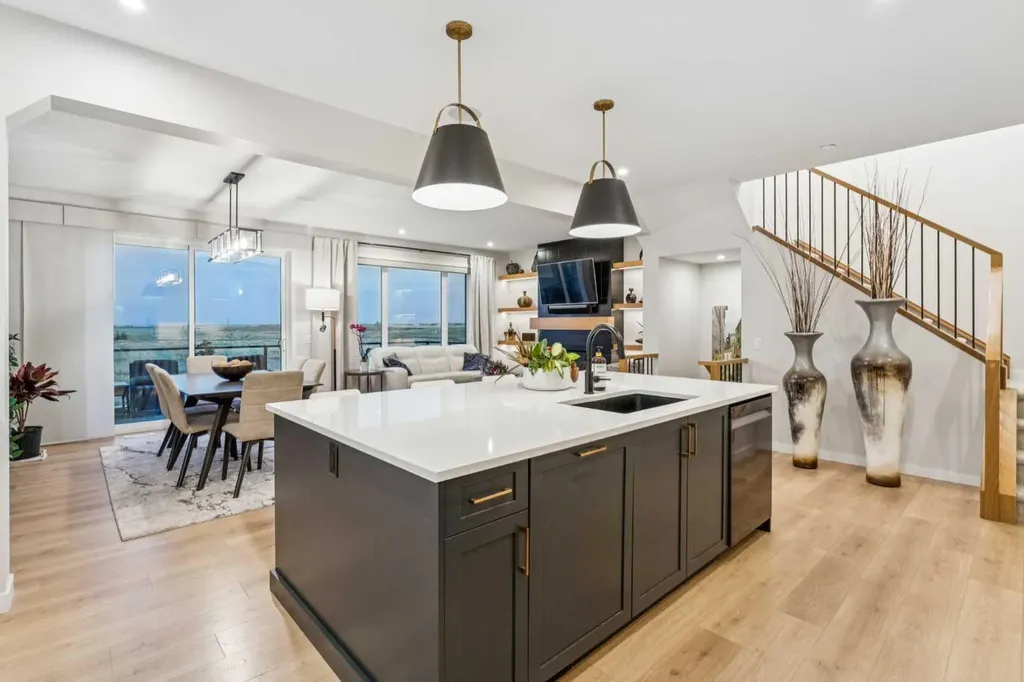 70 Savoy Landing SE Calgary AB T3S 0G6