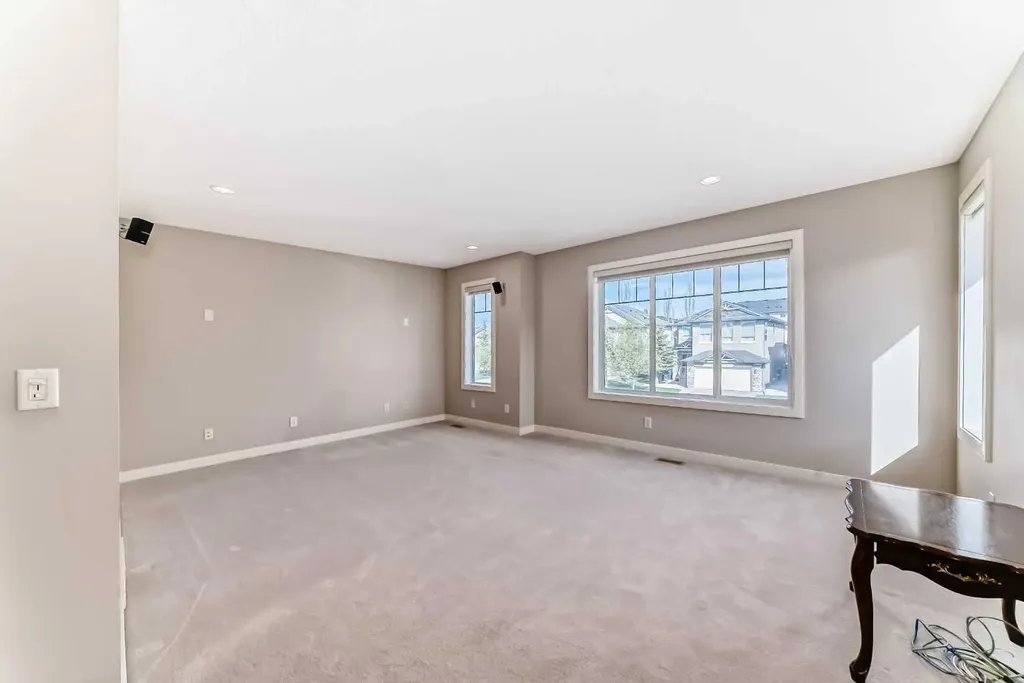 455 Hidden Creek Boulevard NW Calgary AB T3K 0C1