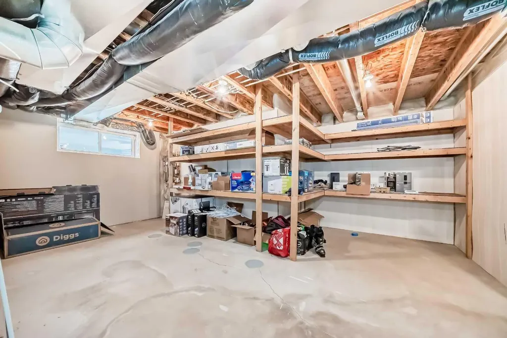 455 Hidden Creek Boulevard NW Calgary AB T3K 0C1