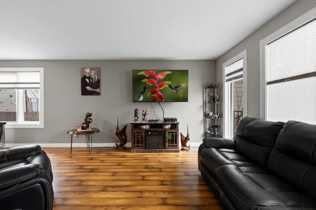 4319 54 Avenue Tofield AB T0B 4J0