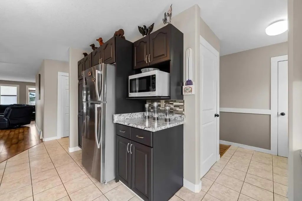 4319 54 Avenue Tofield AB T0B 4J0